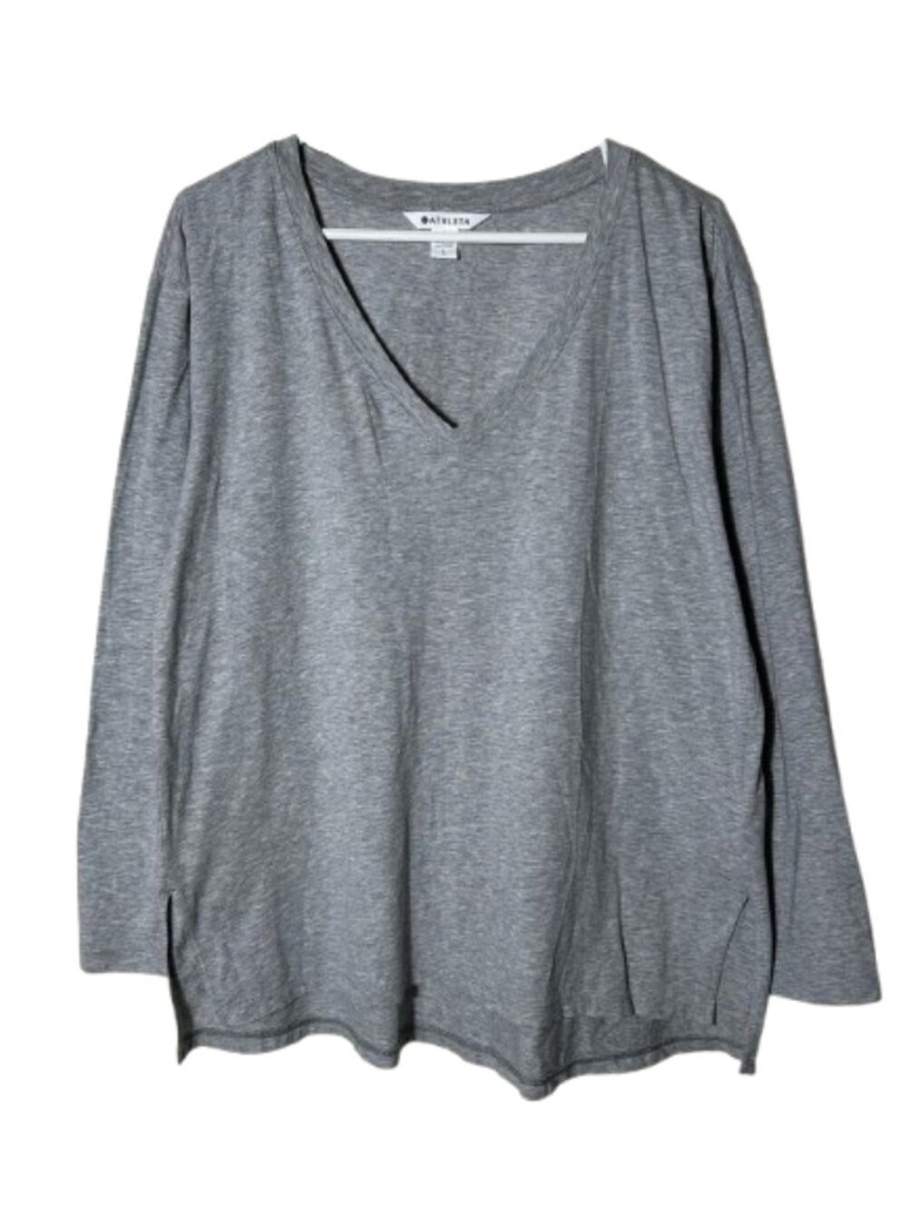 Athleta heathered gray outbound v-neck tee long sleeve womens L